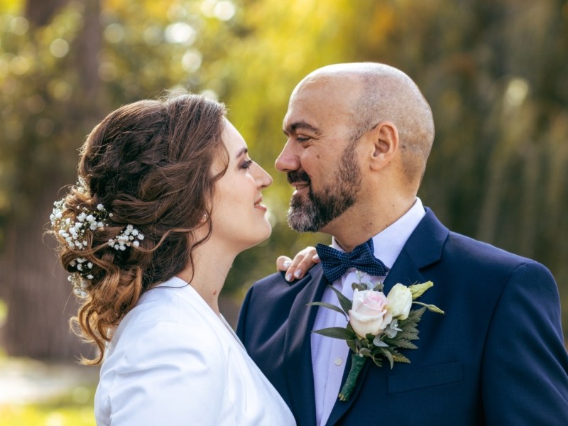 Juli és Joe kreatív fotózása és&nbsp;esküvője